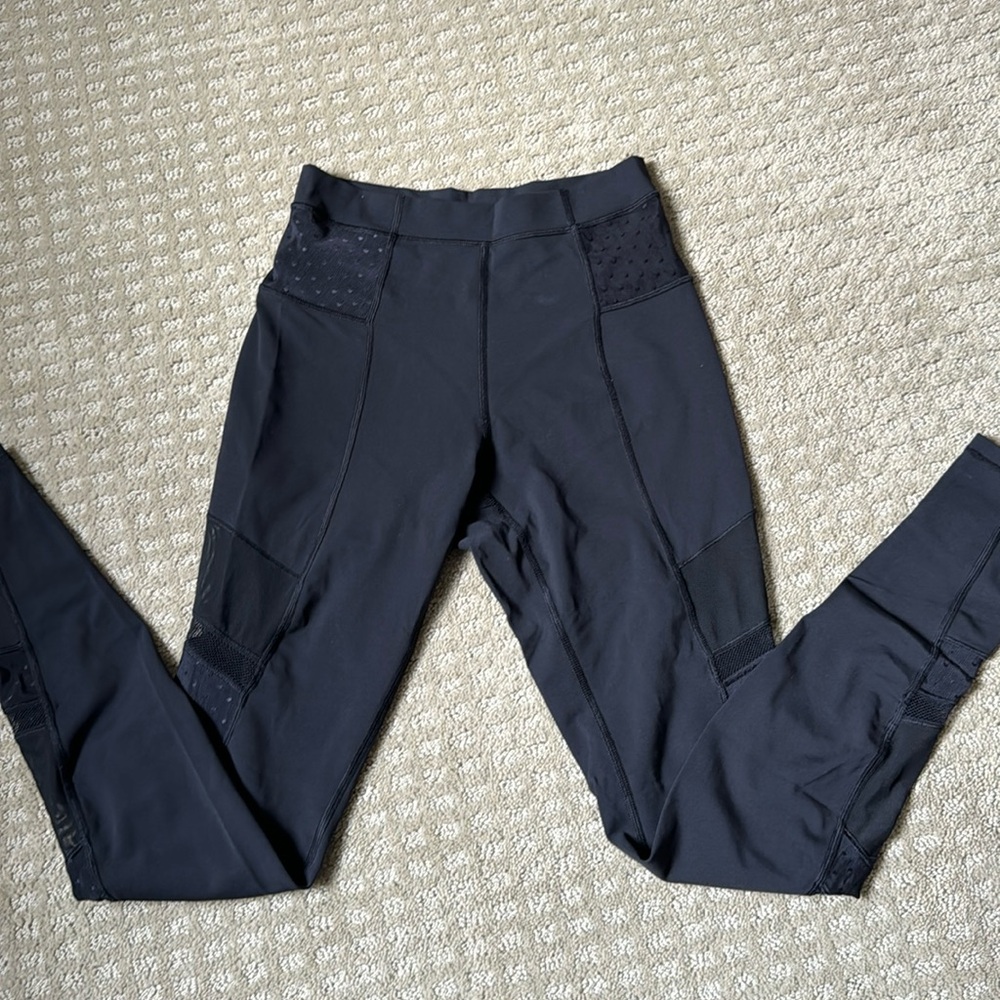 Lululemon high rise mesh-insert detailing